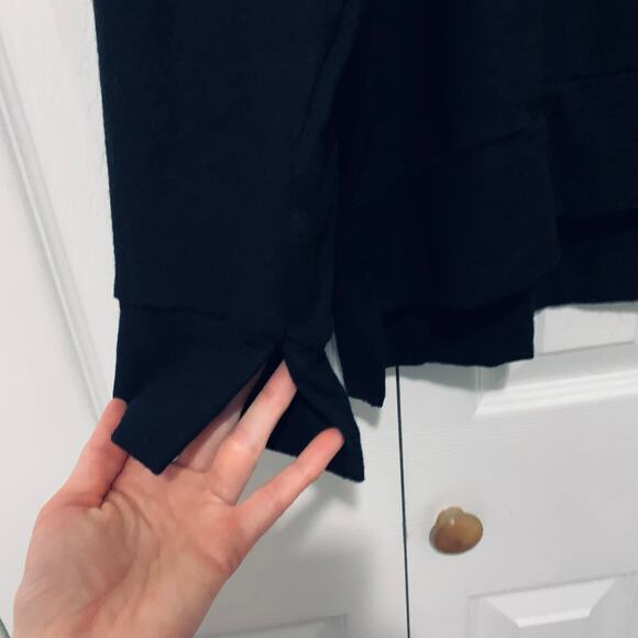 Michael Lauren NWT Black James Raglan Super Soft Top Medium - Picture 5 of 10